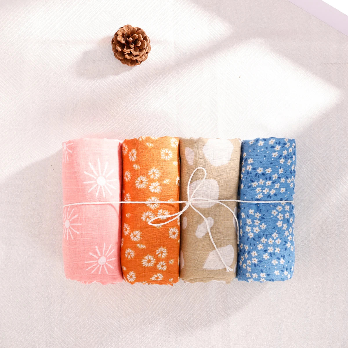 Elinfant 4PCS Bamboo Cotton Muslin Swaddle Set